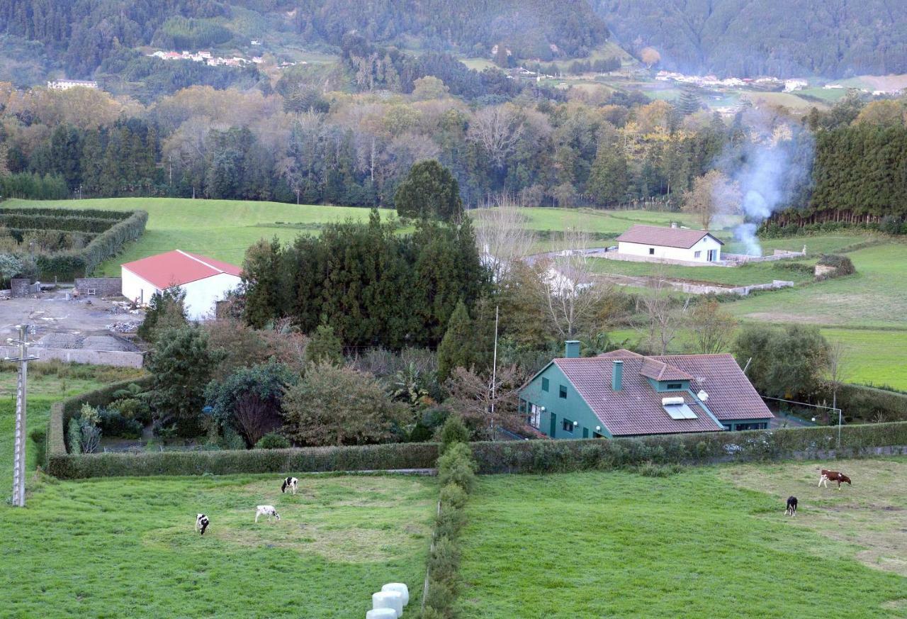 Quinta De Santana - Queimadas * Furnas (Azores)